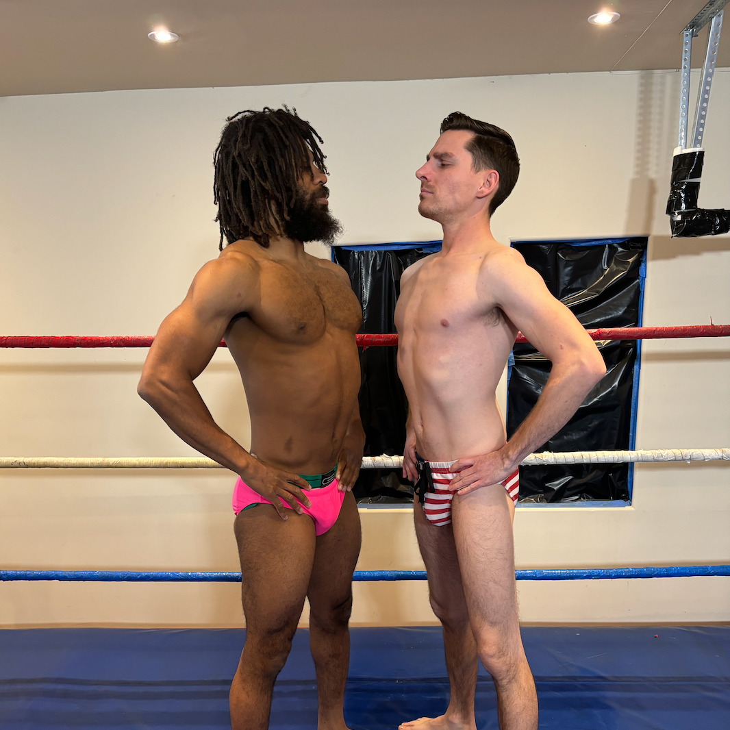 Barefoot Men's Submission Match