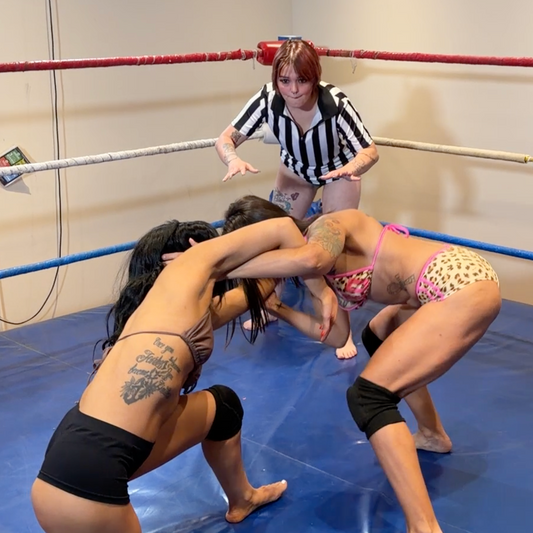 Barefoot 2 on 1 Women’s Wrestling: The Debut of Kaylee!